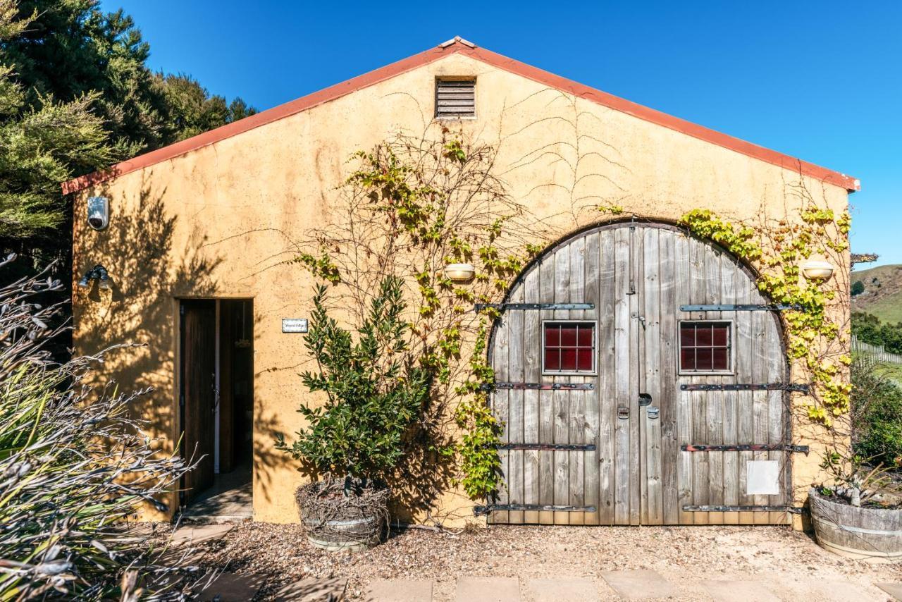 The Vineyard Cottage - Stay Waiheke Onetangi Exterior photo